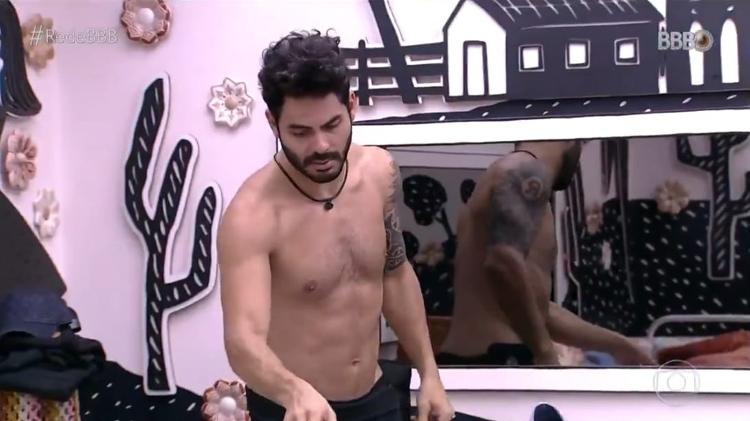 BBB 21: Rodolffo faz comenta com Sarah sobre vestido de Fiuk  - Reprodução/Globoplay - Reprodução/Globoplay