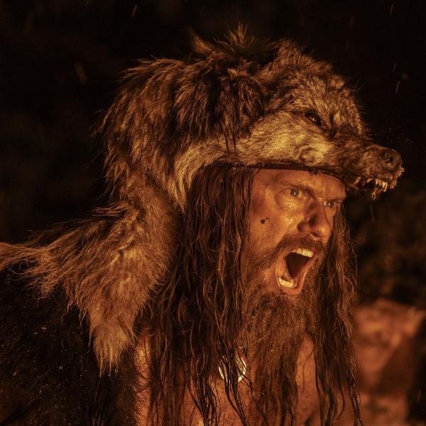 Alexander Skarsgård interpreta um príncipe em busca de vingança pelo assassinato de seu pai em 'O Homem do Norte'