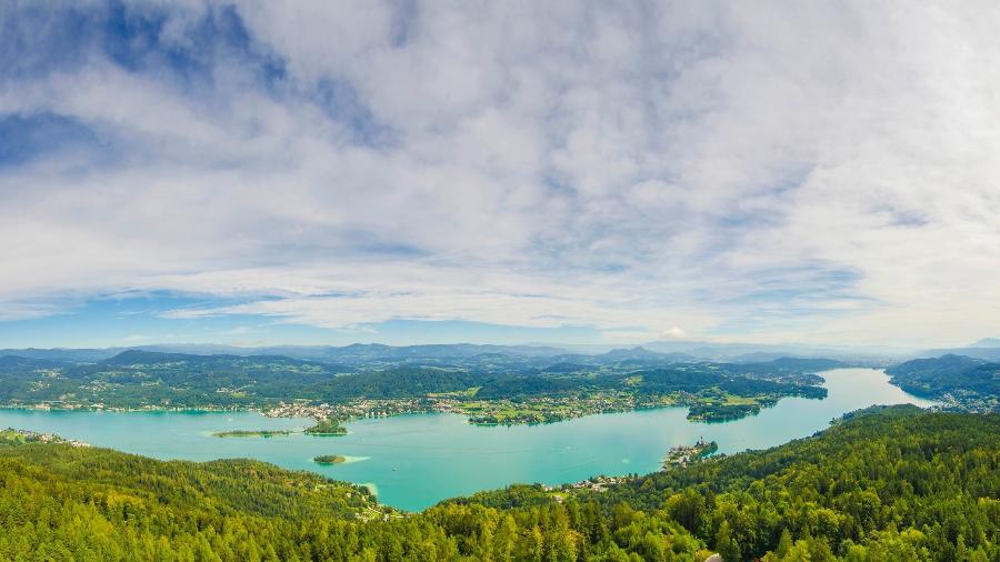 Lago Worthersee em Klagenfurt, na região austríaca da Caríntia - Aron M/Getty Images/iStockphoto