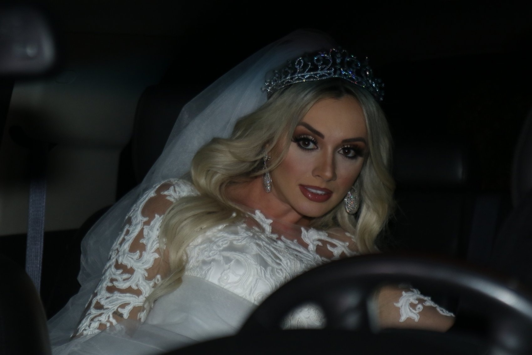 25.set.2015- Juju Salimeni chega para seu casamento com Felipe Franco na tradicional Igreja Nossa Senhora do Brasil, em São Paulo - Thiago Duran/AgNews