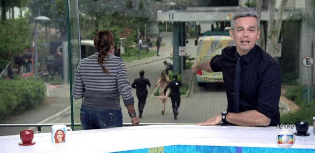 Ex-BBB Ana Paula Renault é flagrada correndo atrás de ônibus no Projac - Reprodução/TV Globo