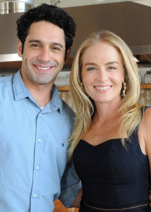 Angélica e João Baldasserini nos bastidores do "Estrelas"  - Deborah Montenegro/Divulgação/TV Globo - Deborah Montenegro/Divulgação/TV Globo