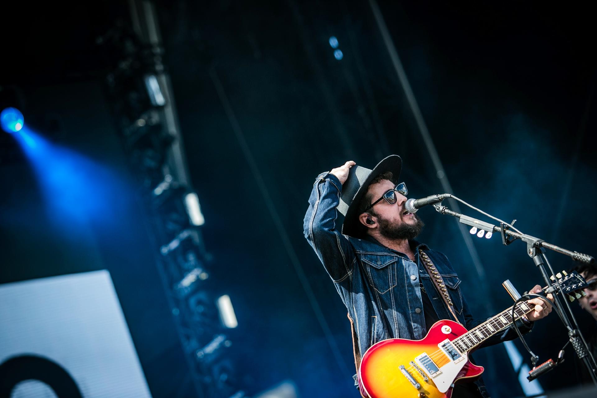 A banda Suricato foi uma das primeiras bandas a se apresentar no Lollapalooza, em São Paulo, no Autódromo de Interlagos. - Bruno Santos/UOL