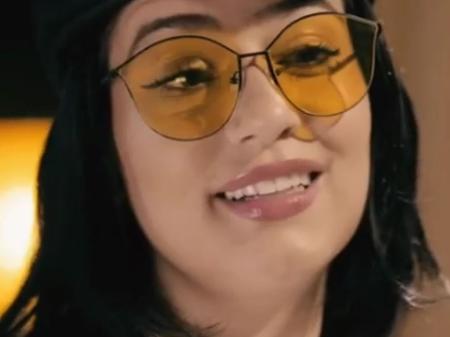 A cantora Clau gravou um clipe da música "Que País é Este" - Reprodução