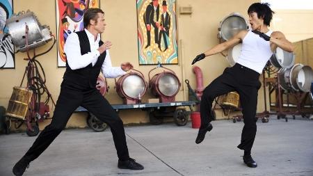 Brad Pitt e Mike Moh rodam cena de "Era Uma Vez em... Hollywood" - Reprodução - Reprodução