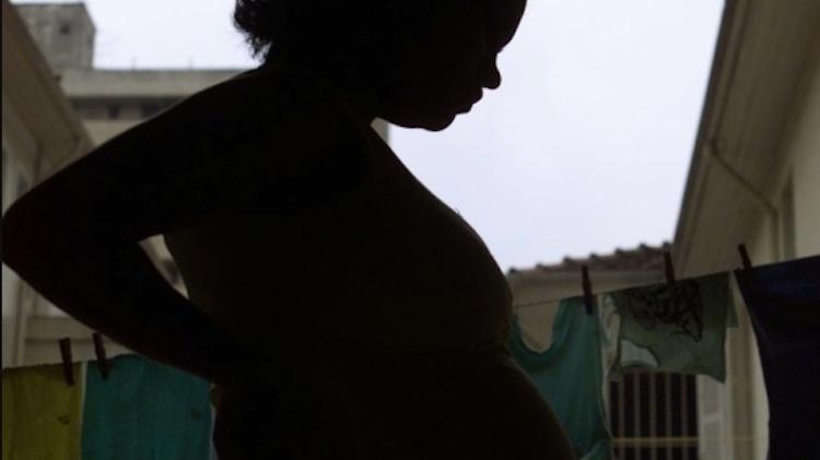 O Brasil recebe uma denúncia de estupro de meninas de até 14 anos a cada duas horas - Tuca Vieira/Folhapress - Tuca Vieira/Folhapress