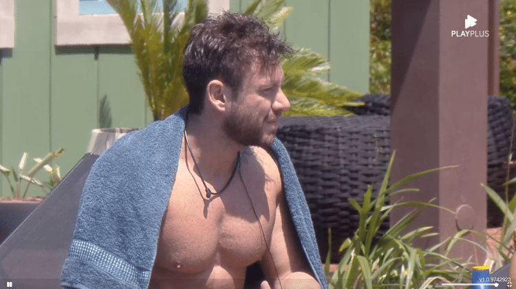 A Fazenda 2022: Vini sugere que Pelé esteja usando Tiago para ter destaque - Reprodução/Playplus - Reprodução/Playplus