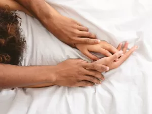 Da rapidinha à maratona sexual: veja dicas para esquecer o tempo na cama