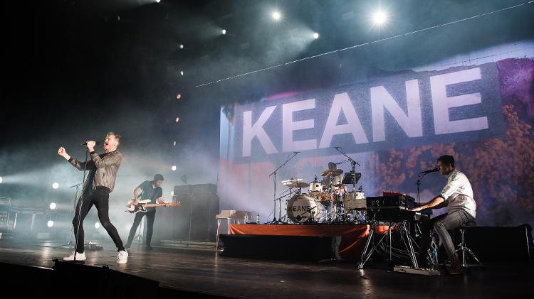 Tom Chaplin, Jesse Quin, Tim Rice-Oxley e Richard Hughes, do Keane, em apresentação em São Paulo em 2019