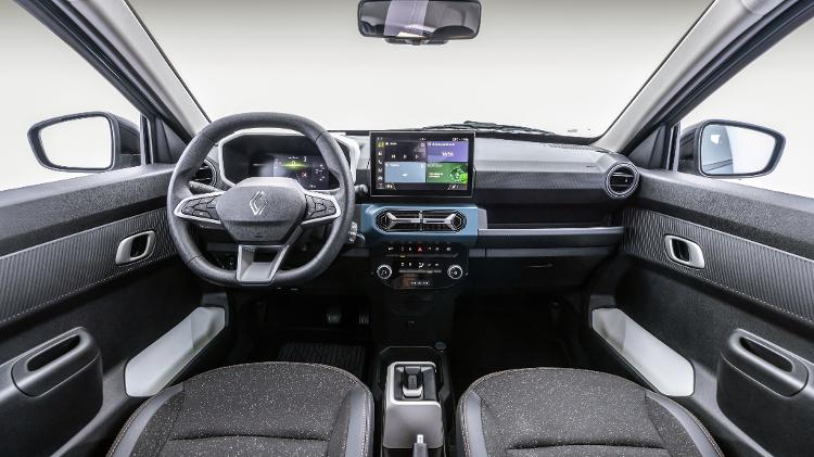 Painel do novo Kwid E-Tech foi bem incrementado Painel do novo Kwid E-Tech foi bem incrementado