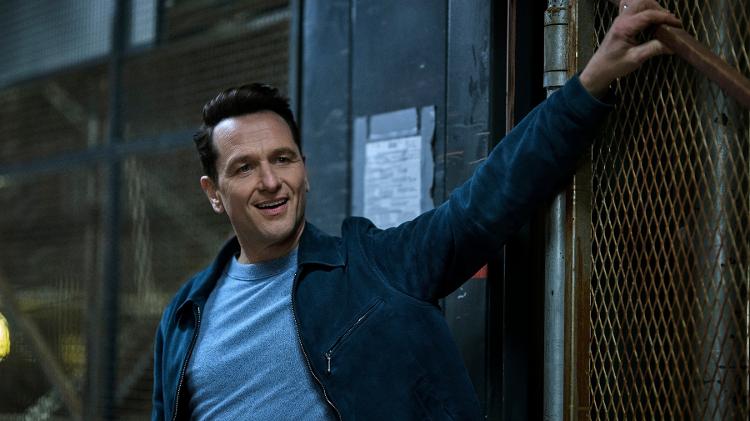 Matthew Rhys em cena na minissérie "O Monstro em Mim", da Netflix