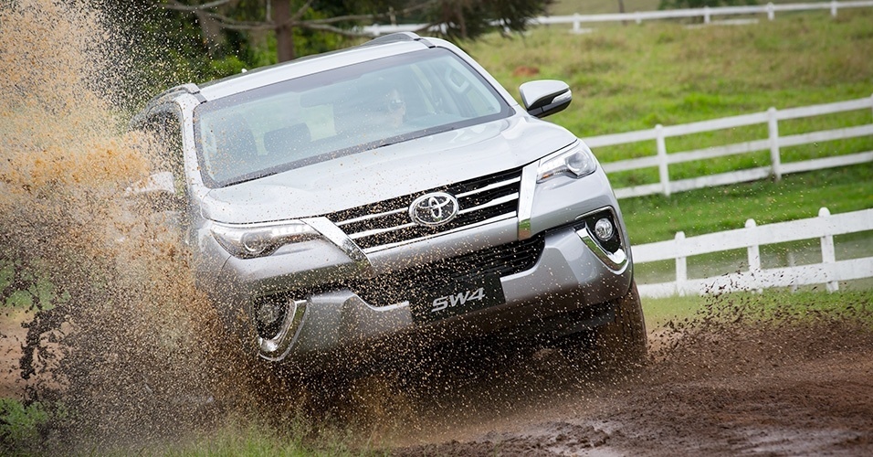 Toyota SW4 2016 - Divulgação