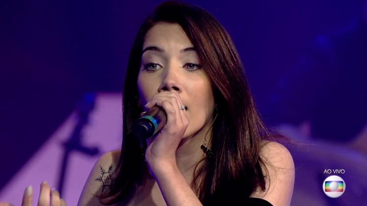 A candidata gaúcha Cristyéllem Camargo; mesmo emocionando, ela foi eliminada no "The Voice" - Reprodução - Reprodução