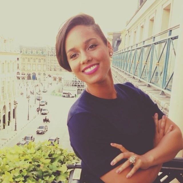 Liso com topete e sidecut - Reprodução/Instagram