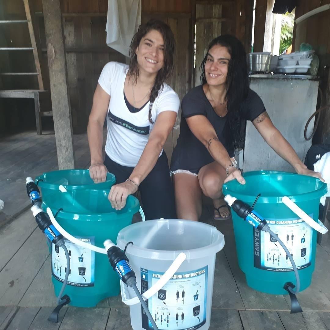 Apesar de parecerem gêmeas, Fabíola é sete anos mais velha que a irmã famosa - Reprodução/Instagram/fafantin