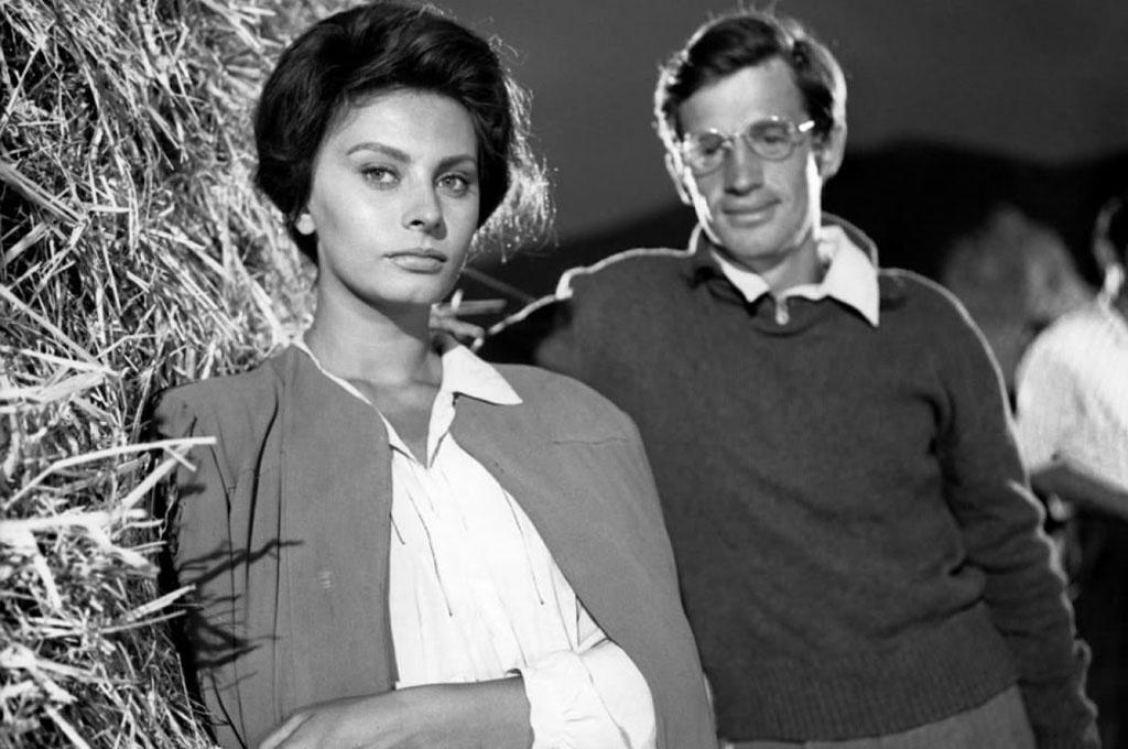 Sophia Loren e Jean-Paul Belmondo em cena em "Duas mulheres" (1960) - Divulgação