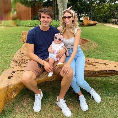 Kaká e Carol Dias com a filha, Esther - Reprodução/Instagram