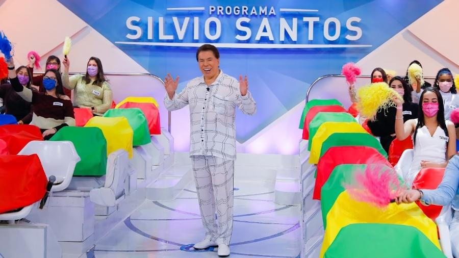 Silvio Santos decidiu vestir o pijama que ganhou de presente das filhas e do neto - Lourival Ribeiro/SBT