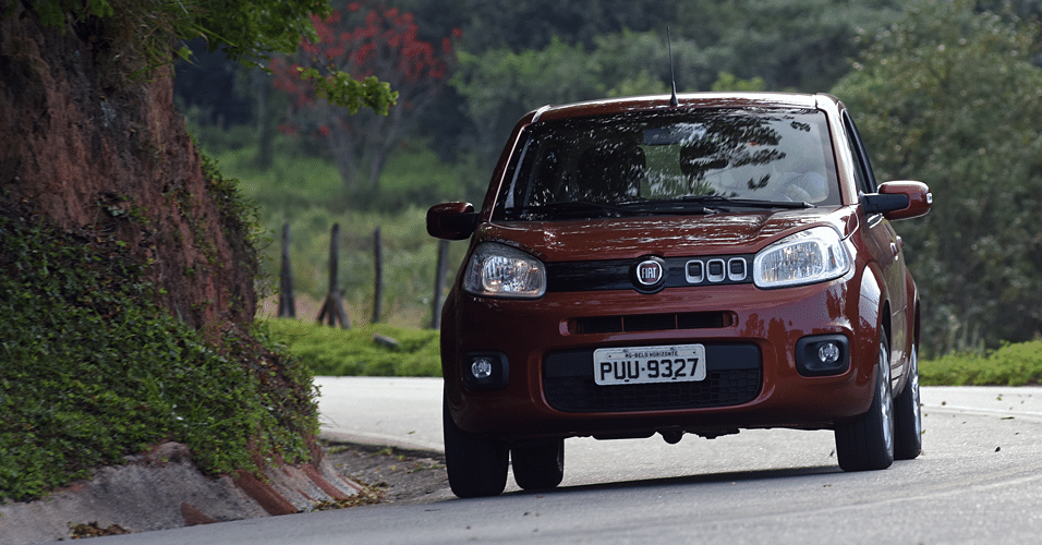 Fiat Uno Evolution - Murilo Góes/UOL