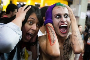 6.dez.2015 - Fã vai fantasiado de Coringa na Comic Con Experience - Lucas Lima/UOL