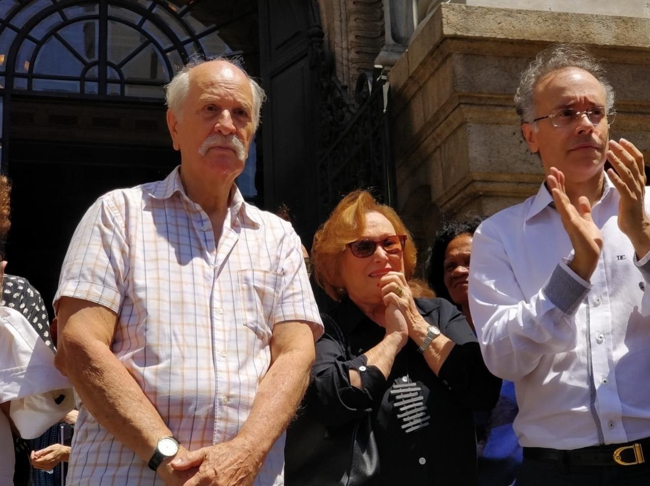 Nicette Bruno se emociona na despedida a Eva Todor - Daniel Pinheiro/AgNews