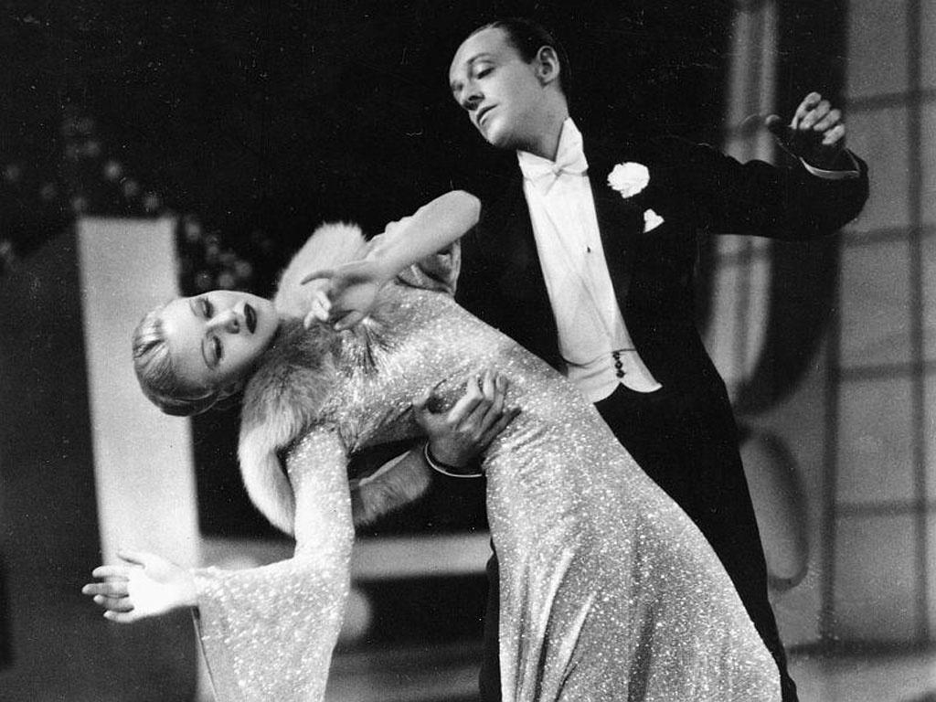 Fred Astaire e Ginger Rogers em cena de "Nas Águas da Esquadra" (1936) -
                                                    Divulgação