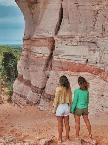 Atriz Maria Maya se declara à namorada durante viagem - Reprodução/Instagram