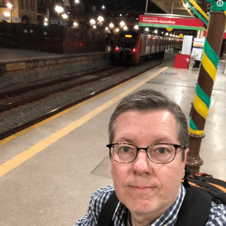 O jornalista Márcio Gomes testou trem que leva da região central de São Paulo até o aeroporto de Guarulhos - Reprodução/Twitter
