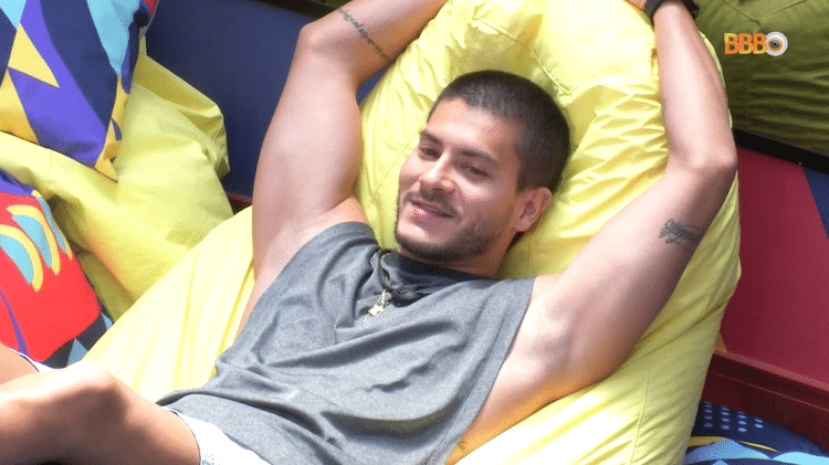 Arthur Aguiar diz que comeu sua 'cota de pão' do ano - Reprodução/Globoplay - Reprodução/Globoplay