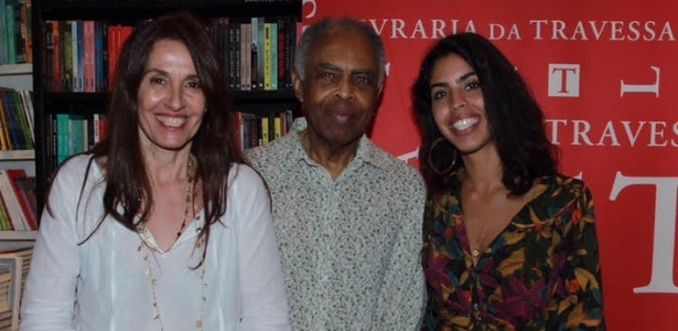 Flora e Gilberto Gil prestigiam o lançamento do livro de receitas de Bela Gil, na Livraria da Travessa, no Rio de Janeiro - Marcello Sá Barreto/AgNews 