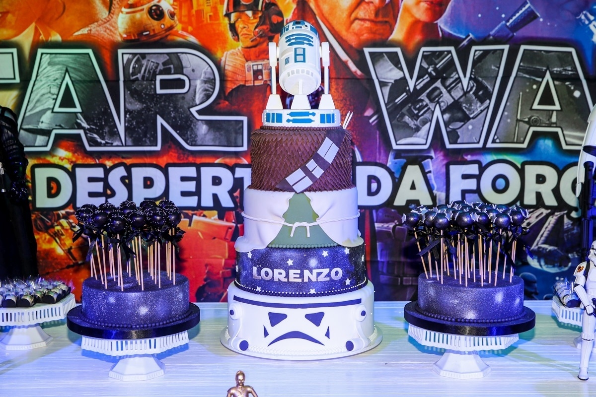 17.mar.2016 - O tema da festa dos cinco anos de Lorenzo é "Star Wars". O filho de Luciana Gimenez comemora cinco anos em um buffet, em São Paulo - Manuela Scarpa/Brazil News