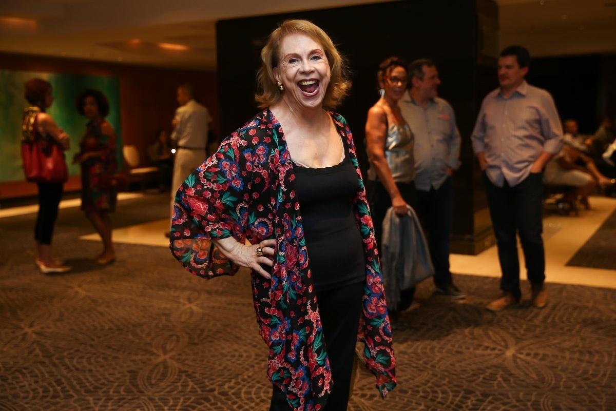 13.jan.2016 - Arlete Montenegro comparece a estreia de "Uma Shirley Qualquer" - Manuela Scarpa/Brazil News