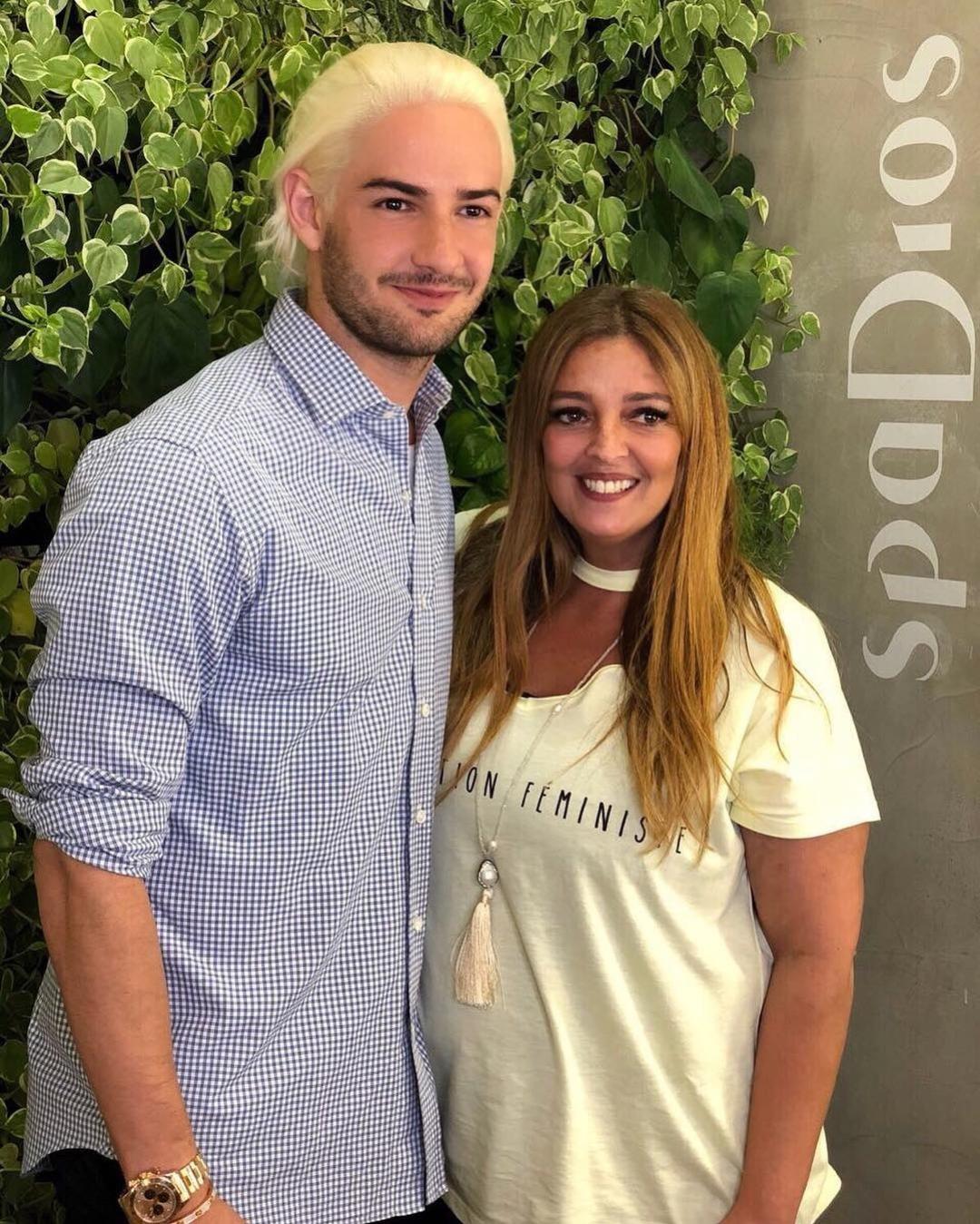 Pato exibe visual mais platinado durante visita a spa em São Paulo - Reprodução/Instagram/pato