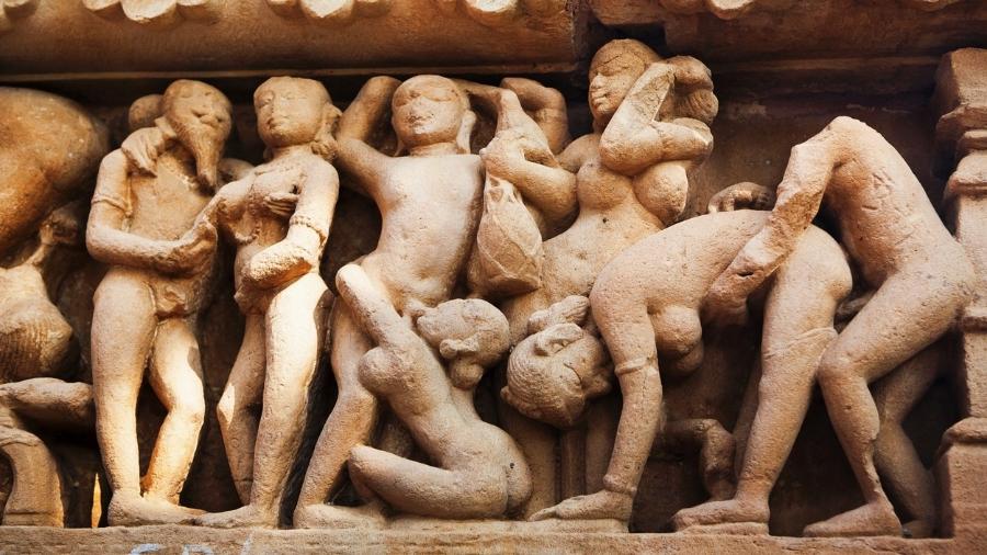 Sexo grupal na Estátua de Khajuraho, na Índia - Gosiek-B/Getty Images/iStockphoto