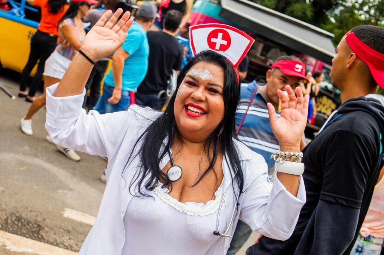 Foliões curtem o bloco de Bell Marques em São Paulo - Edson Lopes Jr./UOL