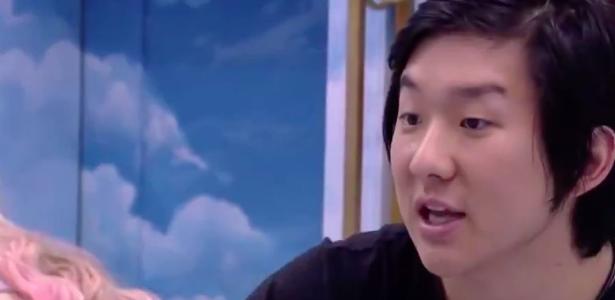 Chico Barney | Saída de Pyong será ótima para Marcela, Manu e Gizelly
