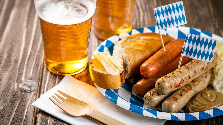 Tradição da culinária alemã, as salsichas podem ser feitas cozidas, grelhadas e até mesmo fritas - Getty Images