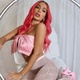 A cantora Anitta, toda de rosa - Reprodução / Instagram