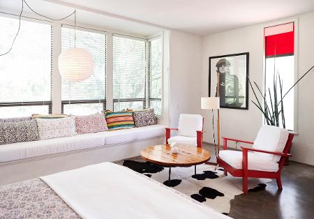 Os novos motéis atraíram de volta turistas que, na infância, hospedavam-se em família nos motéis então decadentes. Aqui, quarto do San Jose - Nick Simonite - Nick Simonite