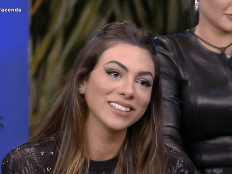 Galisteu conta ao vivo que helicóptero não foi enviado para Pétala