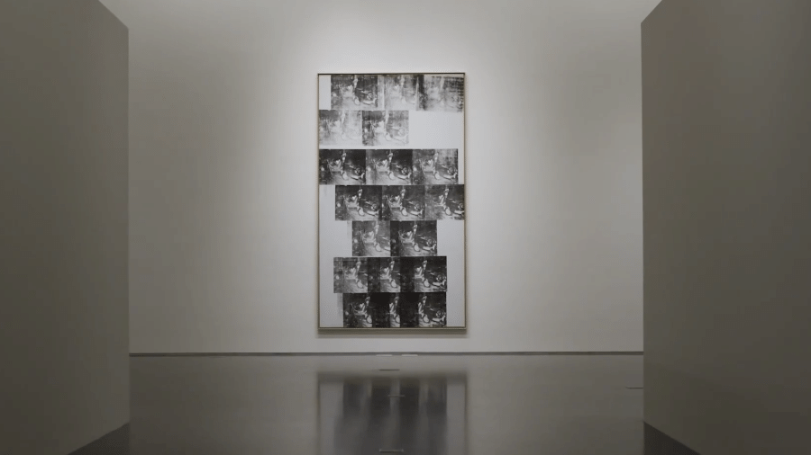 A obra de Andy Warhol "White Disaster" na casa de leilões Sotheby"s, em Nova York (EUA) - Reprodução / Sotheby"s