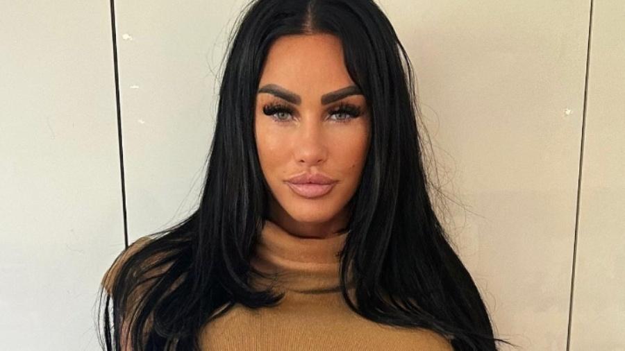 Após novo procedimento, Katie Price compartilha resultado com fãs