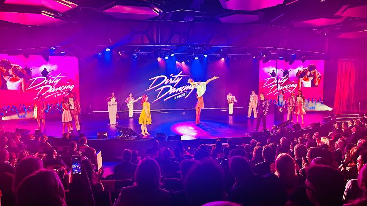 Que tal ver ao vivo a cena clássica do filme "Dirty Dancing"? Que tal ver ao vivo a cena clássica do filme "Dirty Dancing"?