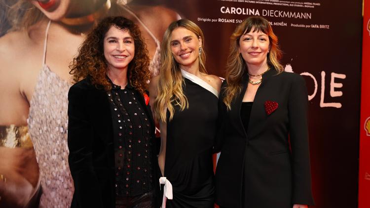 Carolina Dieckmmann ao lado das diretoras Carol Minem e Rosane Svartman no Festival do Rio Carolina Dieckmmann ao lado das diretoras Carol Minem e Rosane Svartman no Festival do Rio