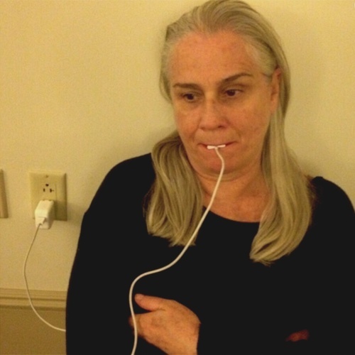 veral hotlz - internet - Reprodução/Instagram/Facebook