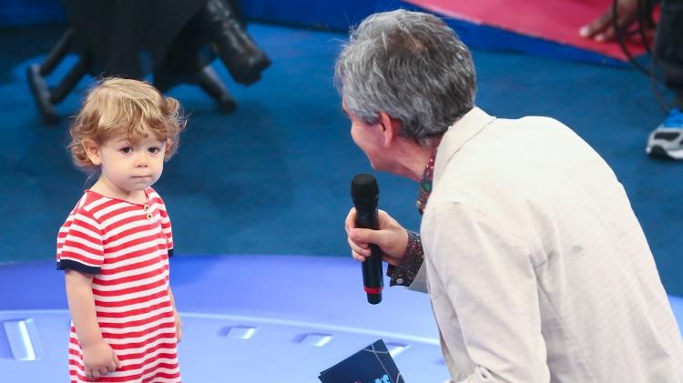 Thomas, filho de Serginho Groisman, no palco do "Altas Horas" - Manuela Scarpa/Brazil News - Manuela Scarpa/Brazil News