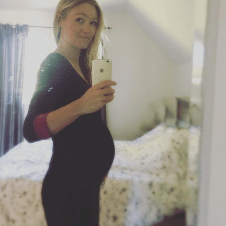 Julia Stiles mostra a barriguinha de grávida pela primeira vez no Insta - Reprodução/Instagram