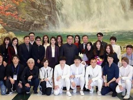 Pela primeira vez, um líder da Coreia do Norte assiste a um show de músicos da Coreia do Sul - EPA