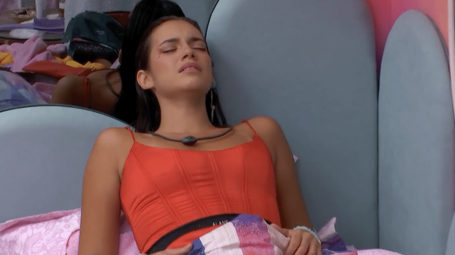 BBB 24: Alane chora durante festa