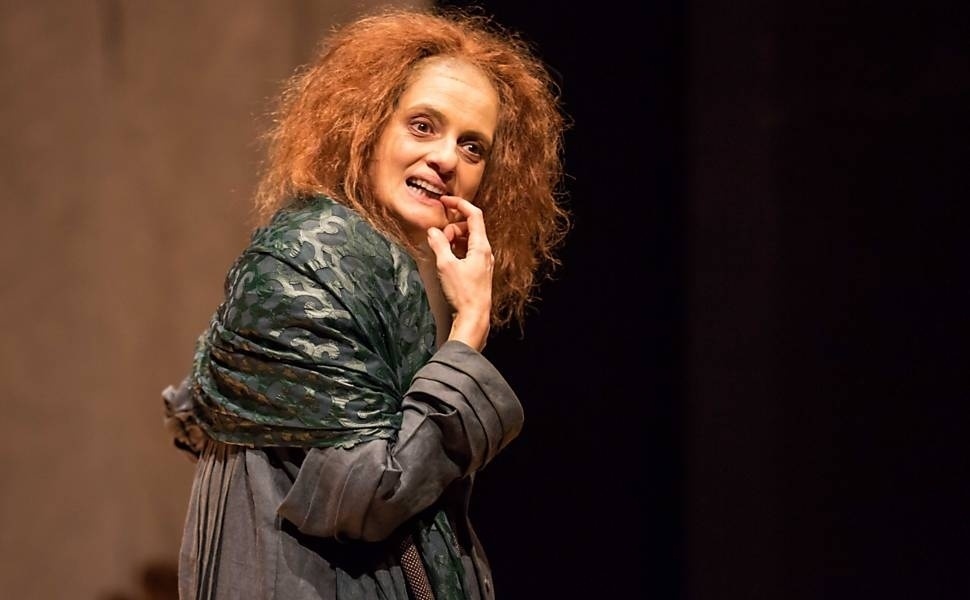 Folia nos palcos! Artistas mantêm peças em cartaz durante o Carnaval - João Caldas